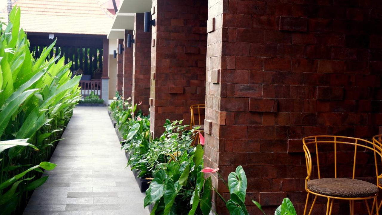 Arena Living Hotel Sanur  Exterior photo